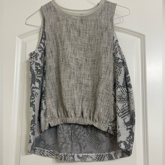 akemi + kin tank - Picture 2 of 5